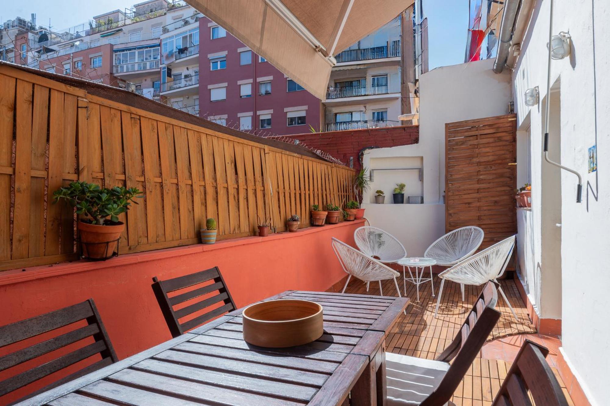 Spacious & Sunny Apt With Terrace In The City Center Barcellona Esterno foto