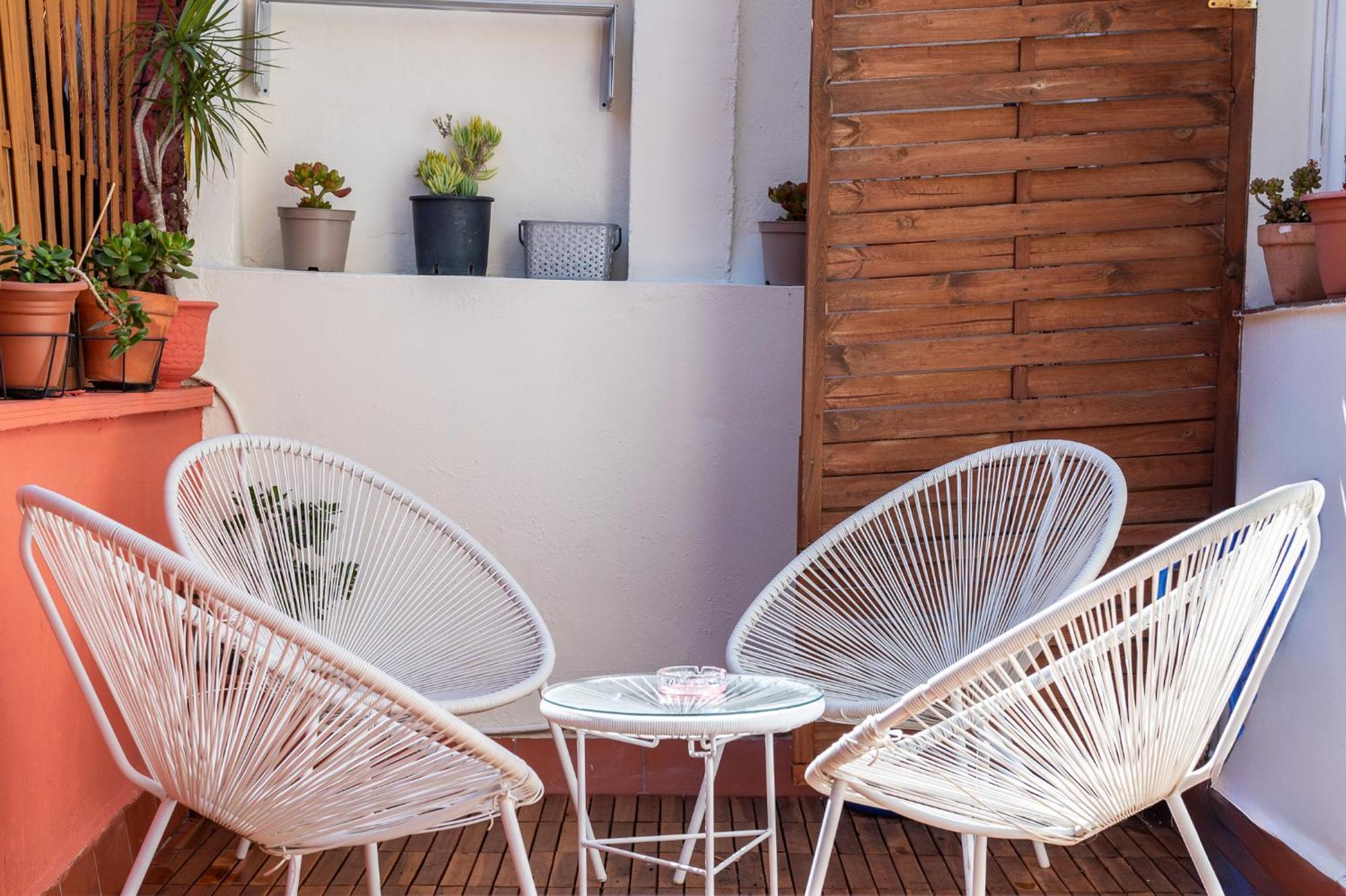 Spacious & Sunny Apt With Terrace In The City Center Barcellona Esterno foto